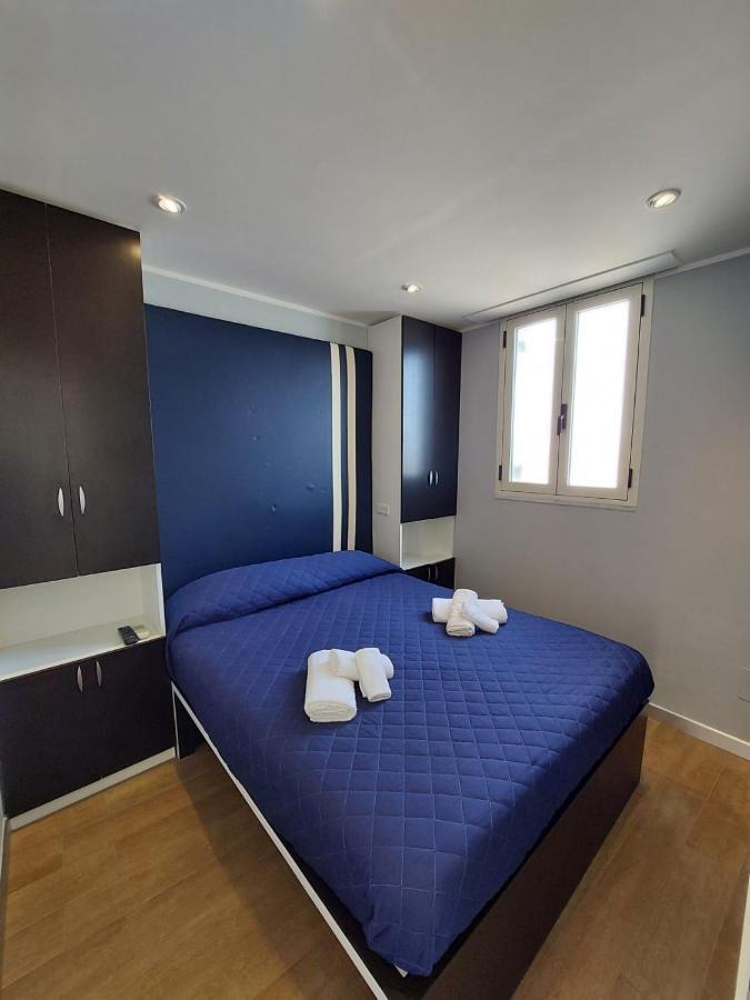 La Stanza Sul Porto Di Amalfi Camera Piccina Piccina Con Bagno Privato E Terrazzino Vista Mare Zewnętrze zdjęcie