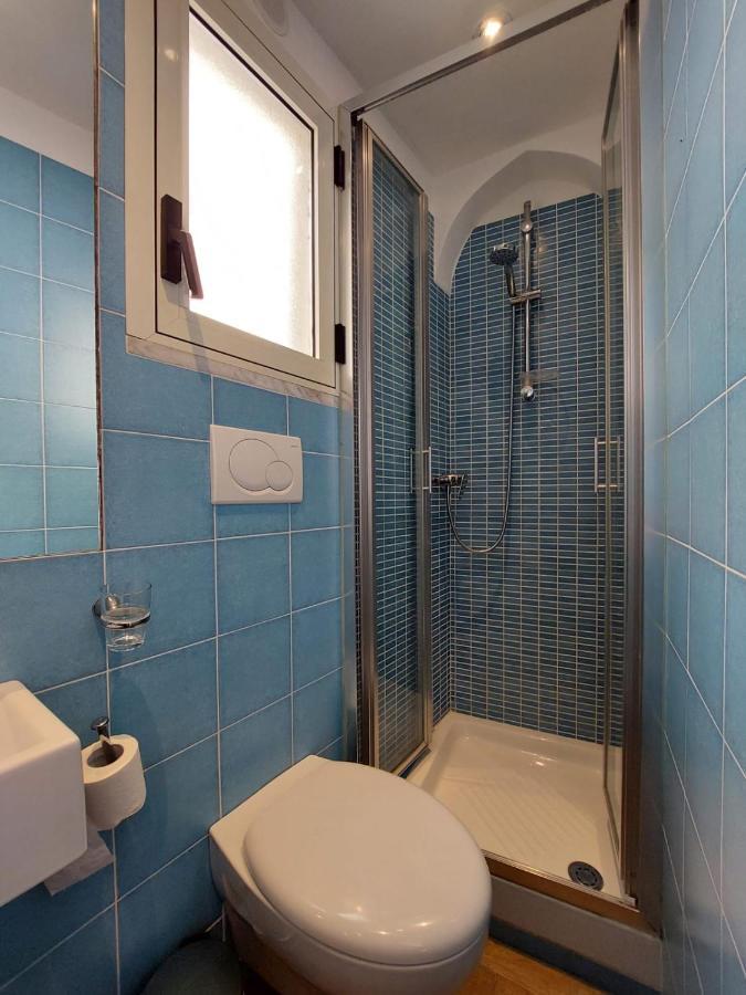 La Stanza Sul Porto Di Amalfi Camera Piccina Piccina Con Bagno Privato E Terrazzino Vista Mare Zewnętrze zdjęcie