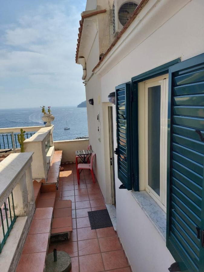 La Stanza Sul Porto Di Amalfi Camera Piccina Piccina Con Bagno Privato E Terrazzino Vista Mare Zewnętrze zdjęcie