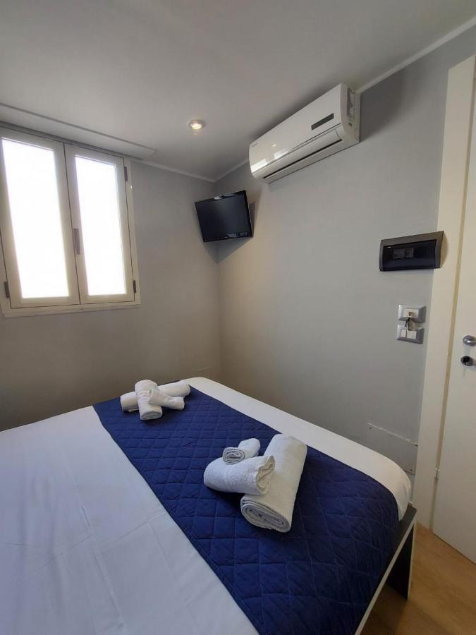 La Stanza Sul Porto Di Amalfi Camera Piccina Piccina Con Bagno Privato E Terrazzino Vista Mare Zewnętrze zdjęcie