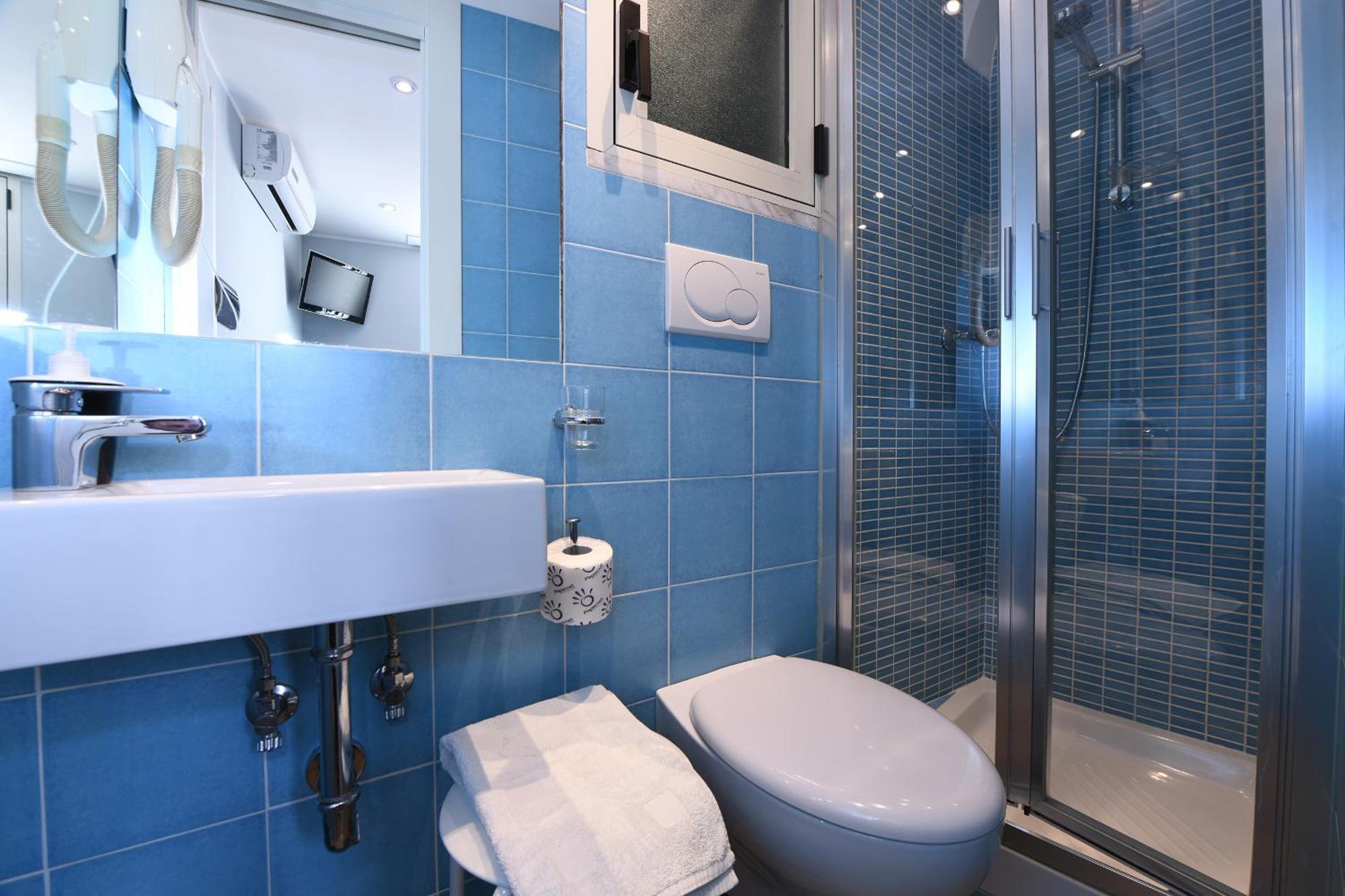 La Stanza Sul Porto Di Amalfi Camera Piccina Piccina Con Bagno Privato E Terrazzino Vista Mare Zewnętrze zdjęcie